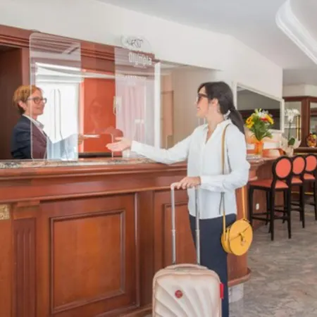 Hotel Olympia Beausoleil