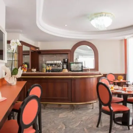 Hotel Olympia Beausoleil