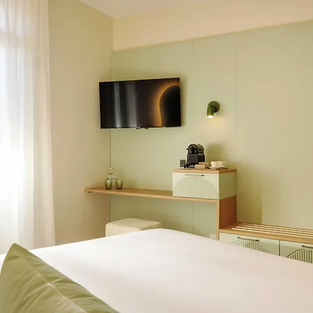 La Tonkine Ex Olympia Otel
