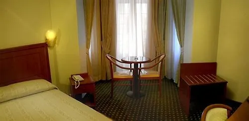 ホテル オリンピア ボーソレイユ