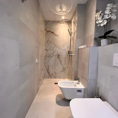 Olympia Hotel 3*